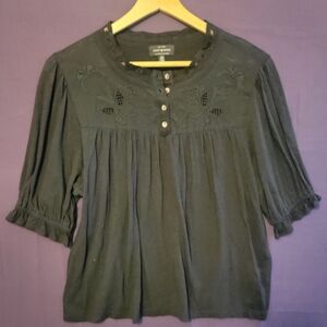 Womens Lucky Brand Black Embroidered Top. Size Large